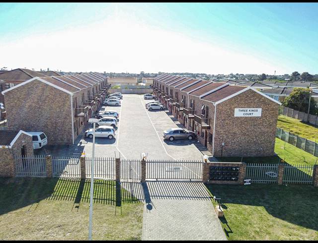 2.5 BEDROOM TOWNHOUSE RENTED IN SHERWOOD